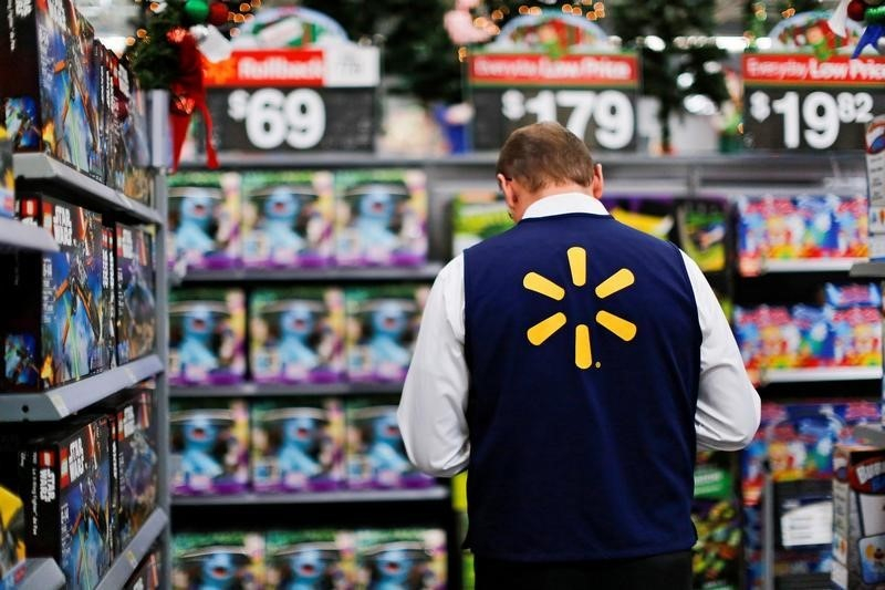 Walmart: доходы, прибыль побили прогнозы в Q3