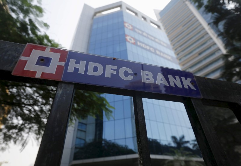 Отчет о доходах: HDFC Bank сообщает о стабильном росте во втором квартале 2025 финансового года на фоне макроэкономических вызовов