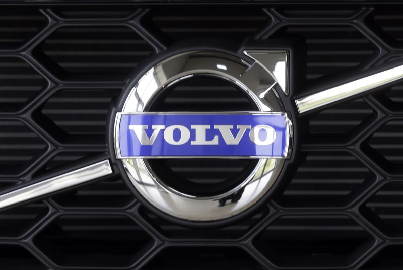 Отчет о доходах: Volvo Group сообщает о трудностях в третьем квартале на фоне нормализации рынка