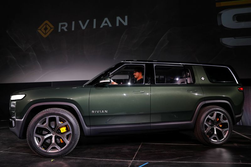 Акции Rivian растут после сообщения Bloomberg о деталях соглашения с профсоюзом