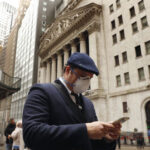 Рынок акций  США закрылся падением, Dow Jones снизился на 0,32%