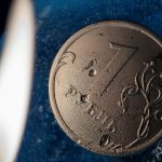 В ЦБ рассказали, при каких условиях возможен курс в 50 рублей за доллар