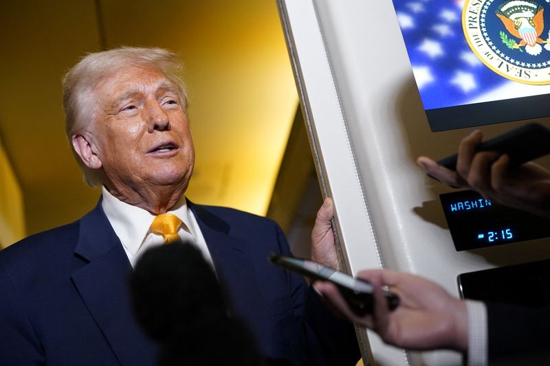 Трамп и премьер Японии Такаити подписали соглашения о "золотом веке"