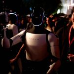 Маск потребовал $1 трлн и намекнул на создание личной армии роботов