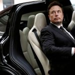Акции Tesla растут после решения суда по пакету вознаграждения Маска
