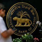 Глава РБИ ожидает низкие ставки на "длительный период"