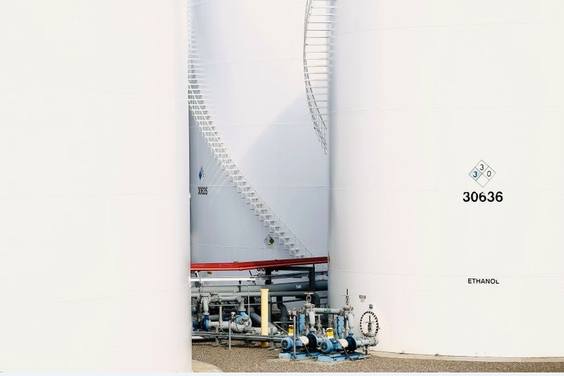 Акции CN Energy рухнули после уведомления о делистинге с Nasdaq