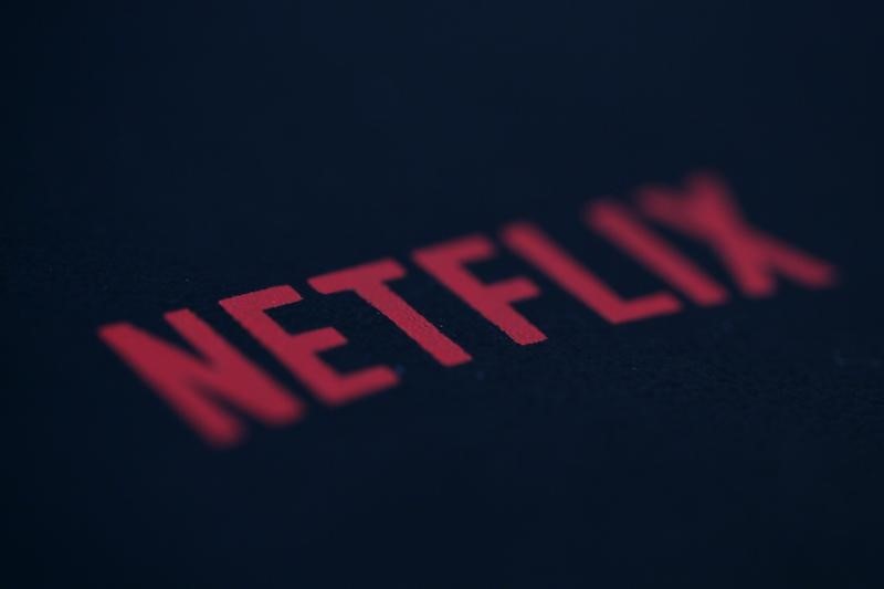 Глава FCC выразил опасения по сделке Netflix с Warner