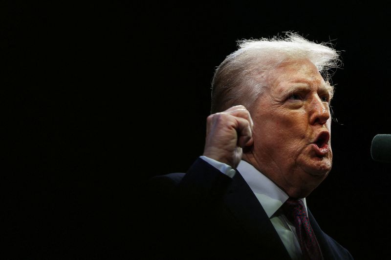 Трамп запускает волну расследований для обхода запрета Верховного суда