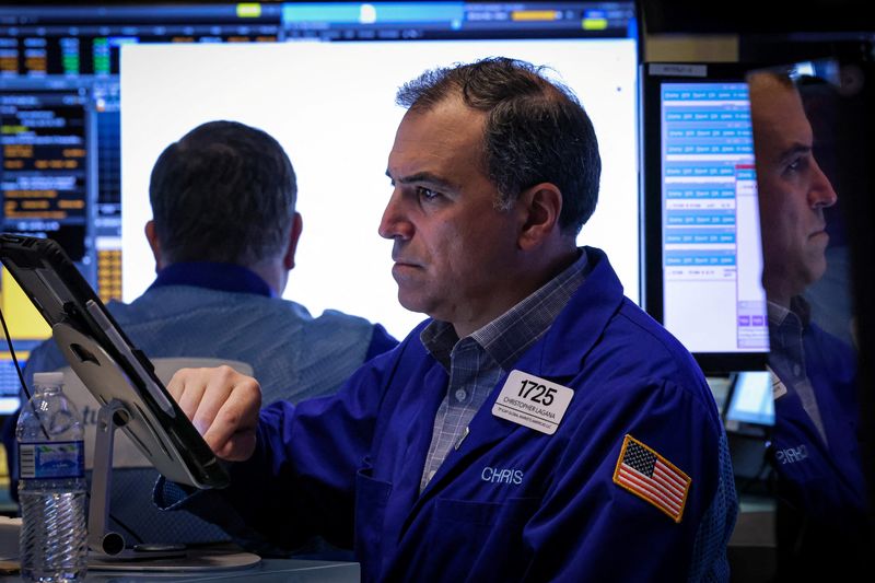 Восстановление техсектора, отчеты и розничные продажи США