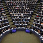 Европарламент одобрил торговое соглашение с США, но выдвинул жесткие условия