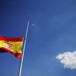 Испания снизит налоги на топливо и электроэнергию для поддержки экономики