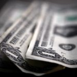 Доллар США укрепится на фоне ударов по Ирану