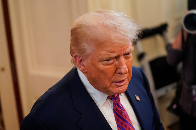 Трамп заявил, что «далек» от решения о наземной операции в Иране