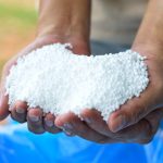 Производители удобрений в Индии начинают сокращать объемы производства