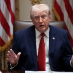 Трамп: США нанесут "чрезвычайно сильный" удар по Ирану в ближайшие 2-3 недели