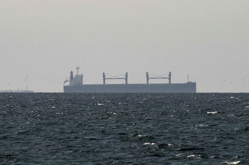 Иран расконсервировал старые танкеры, чтобы спасти нефть от американской блокады
