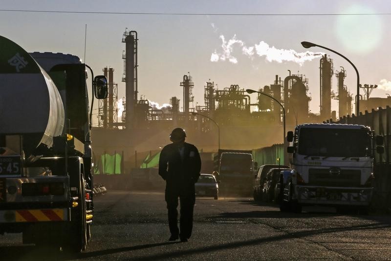 Япония стремится к нефтяному альянсу в Азии на фоне проблем с поставками