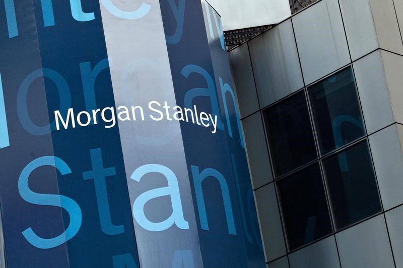 Влияние ИИ на рынок труда пока "скромное" — Morgan Stanley