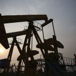 Цены на нефть подскочили выше $100 за баррель после блокады Ормуза