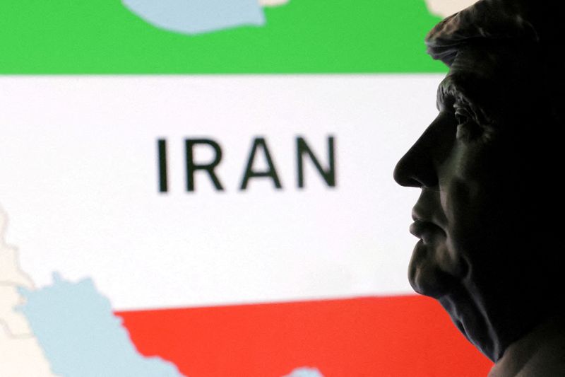ОАЭ присоединились к странам Залива в давлении на Трампа по Ирану