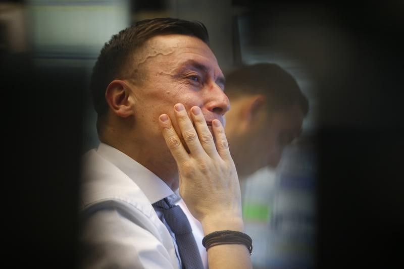 Акции Азии разнонаправлены на фоне потерь в tech и угрозы Ирана