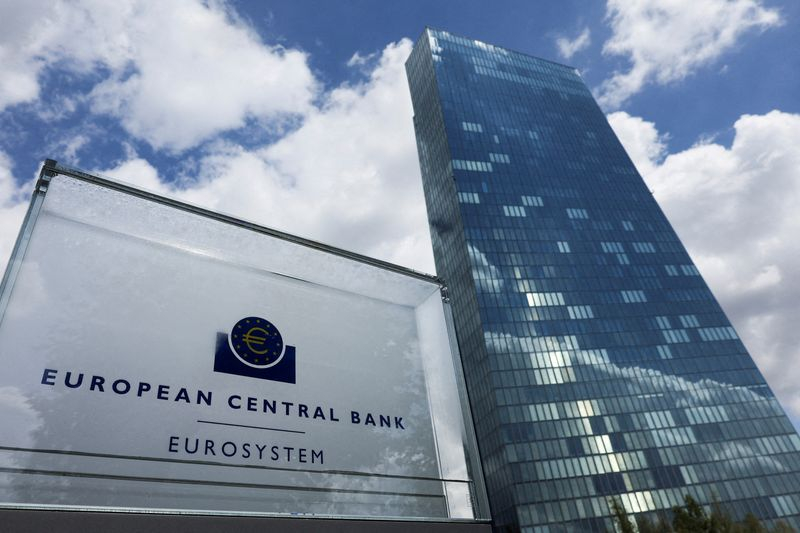 Хедж-фонды спешат покрыть короткие ставки на евро